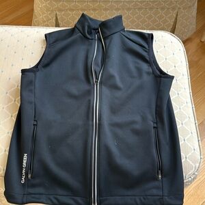 Galvin Green Golf Vest, size 146, great condition